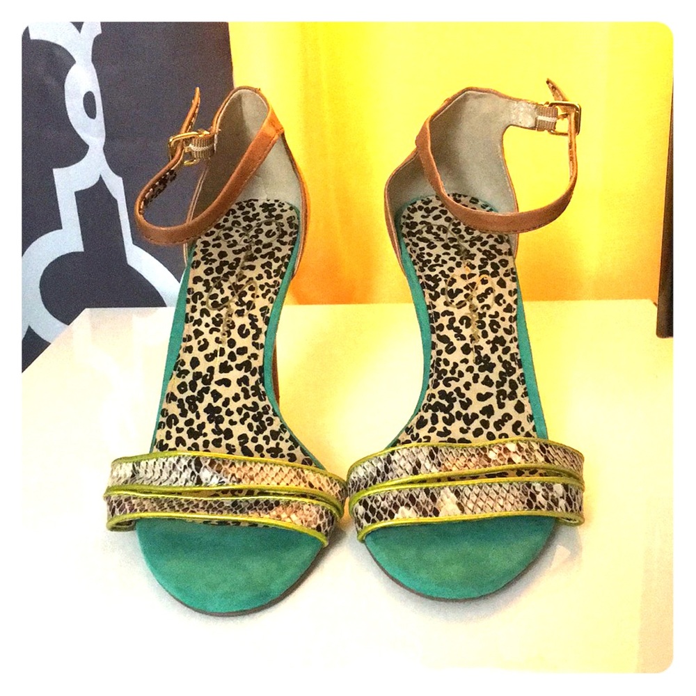Jessica Simpson -Lime and python stiletto